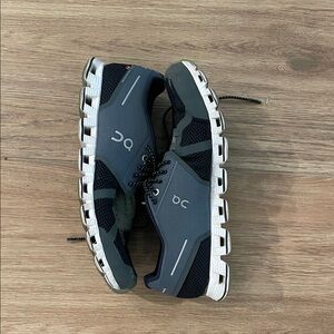 On Running Men's Black and Dark Gray Athletic Shoes